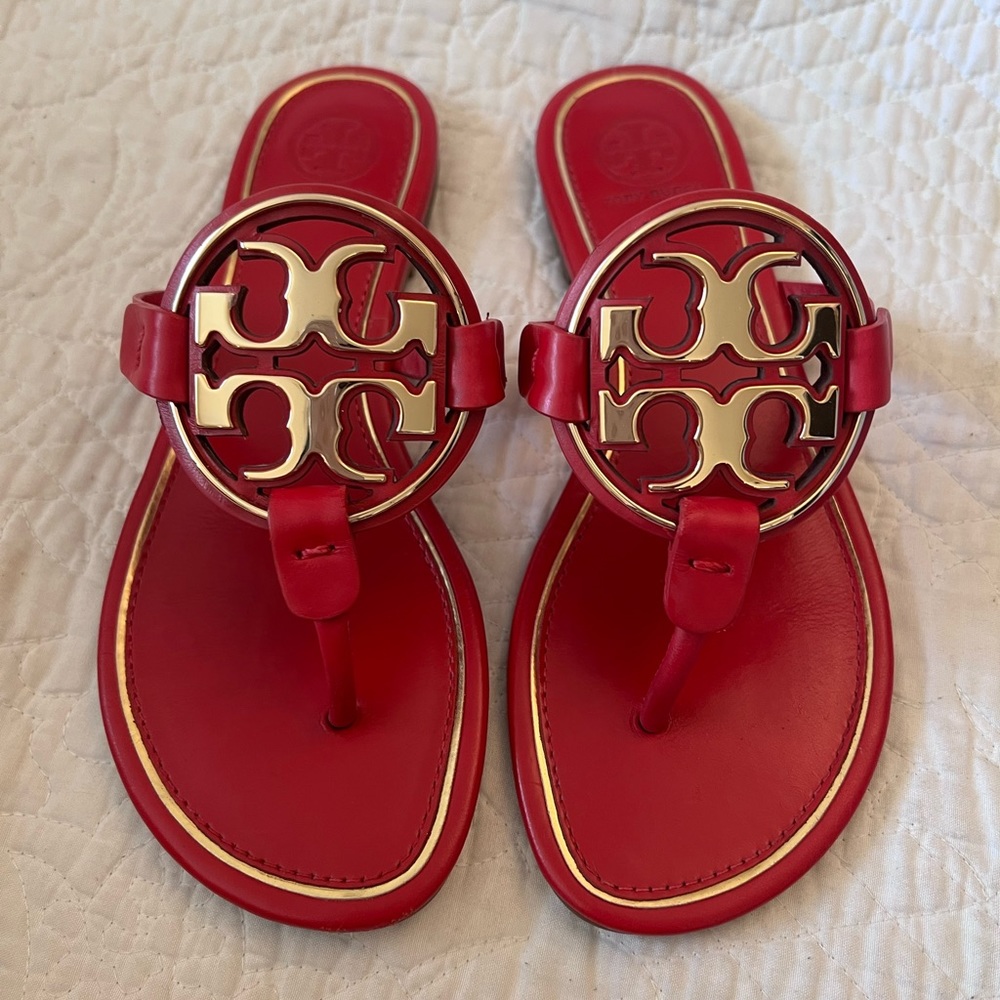 EUC Tory Burch Metal Miller Brilliant Red 6